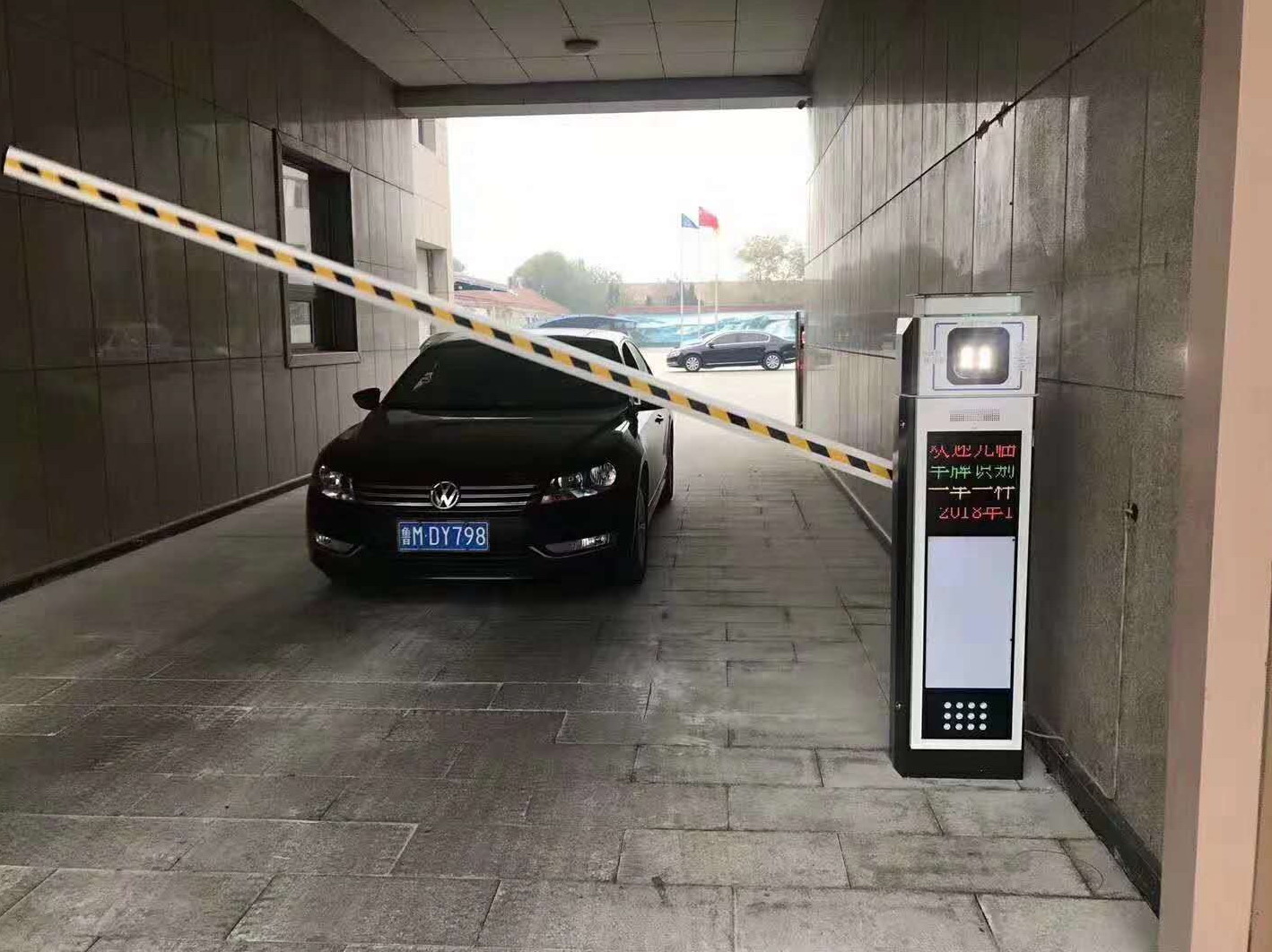 車牌識別系統(tǒng)，智能車牌識別系統(tǒng)